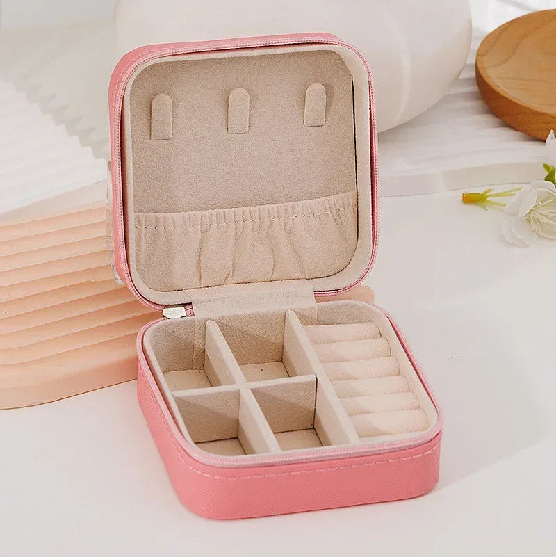Compact Jewelry Case – Travel & Storage Solution