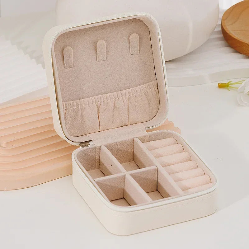 Compact Jewelry Case – Travel & Storage Solution