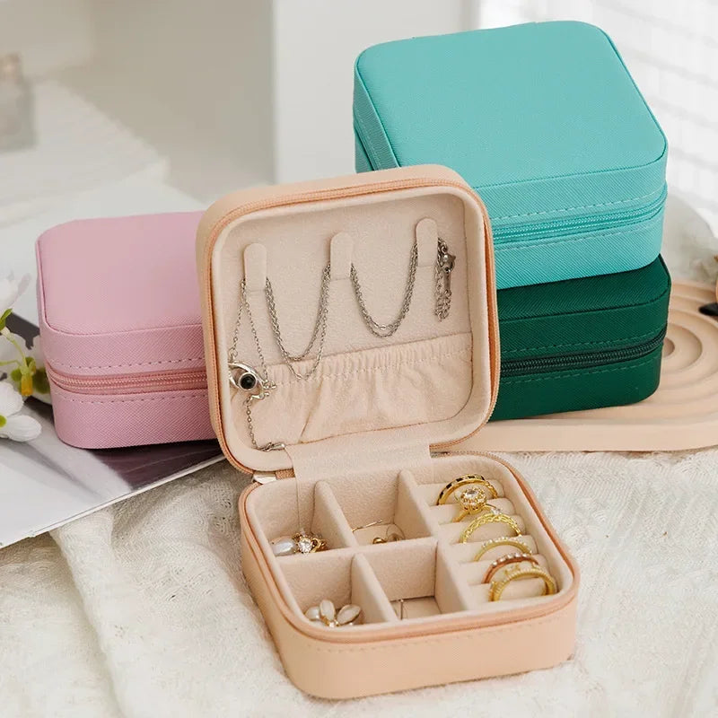 Compact Jewelry Case – Travel & Storage Solution